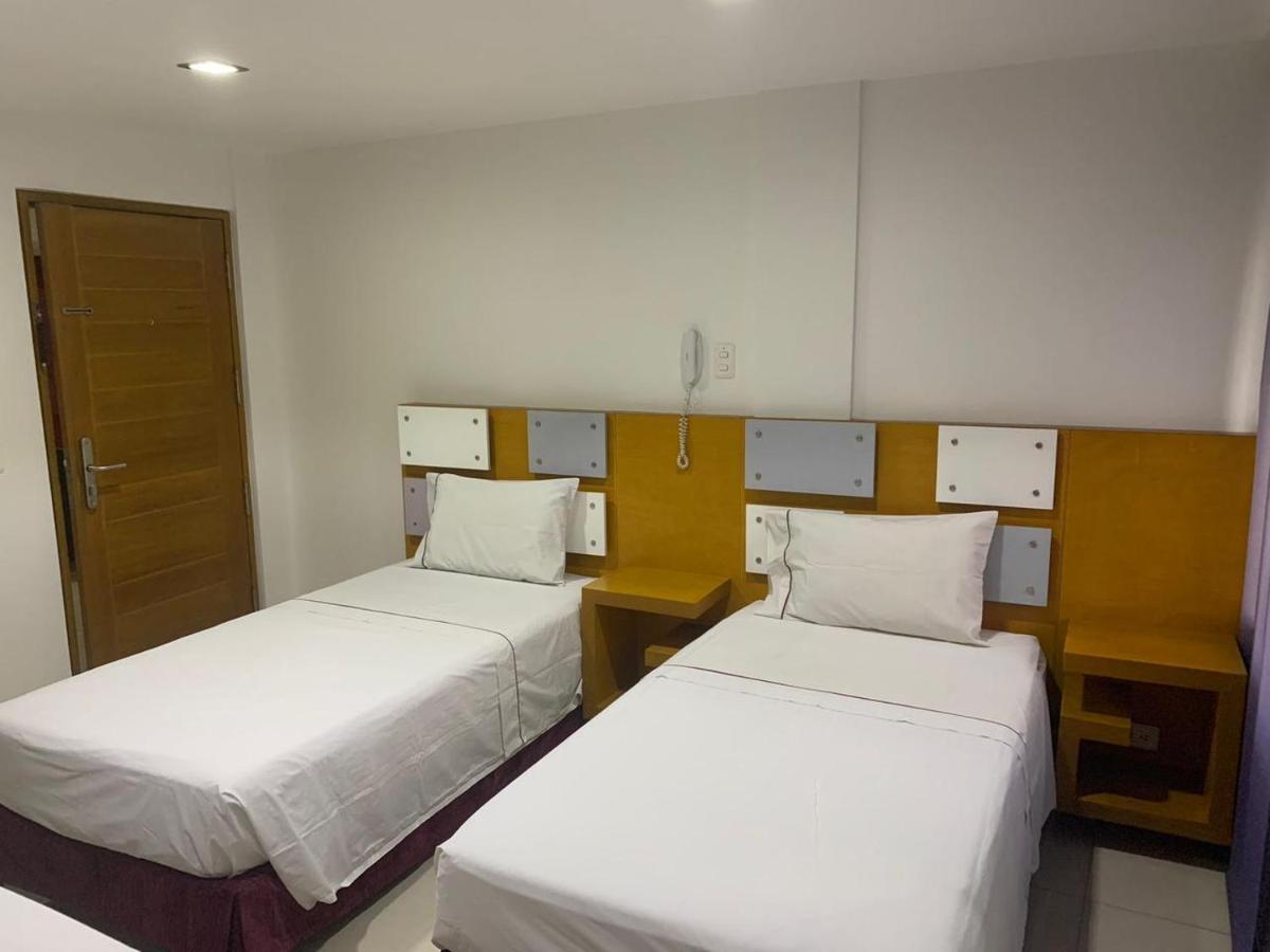 Hotel San Antonio Plaza Кали Экстерьер фото